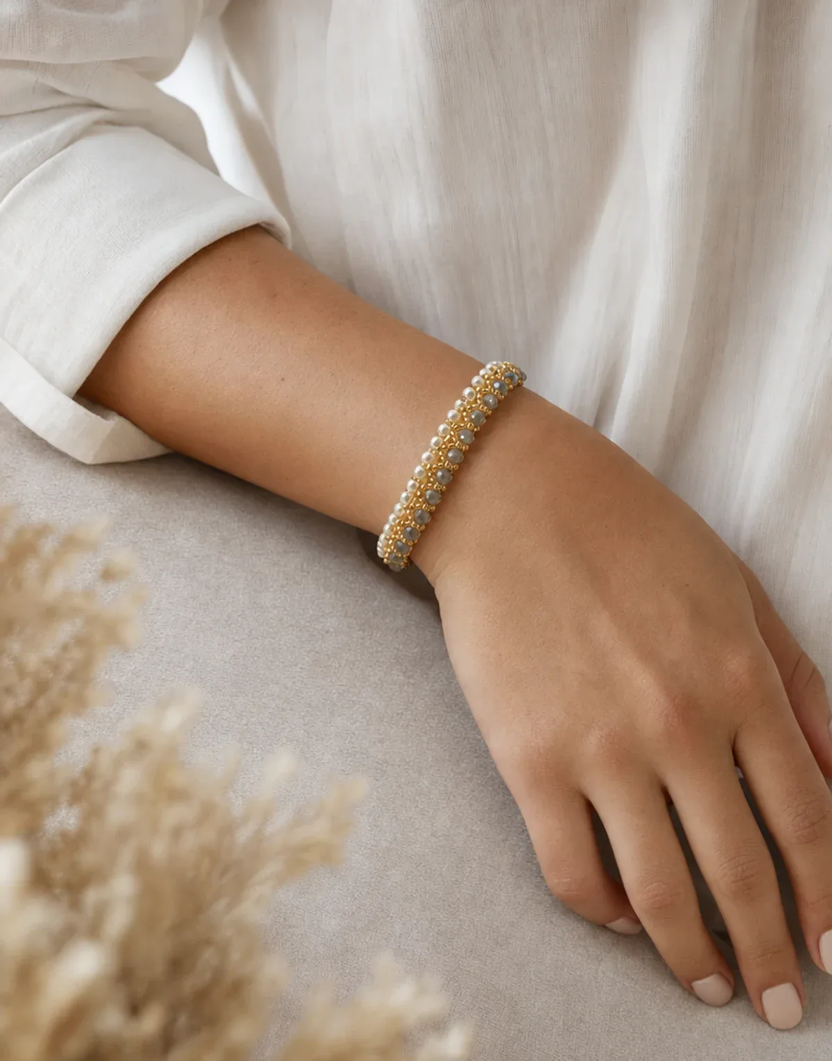 Pulsera Magdalena con perlas y Murano gris