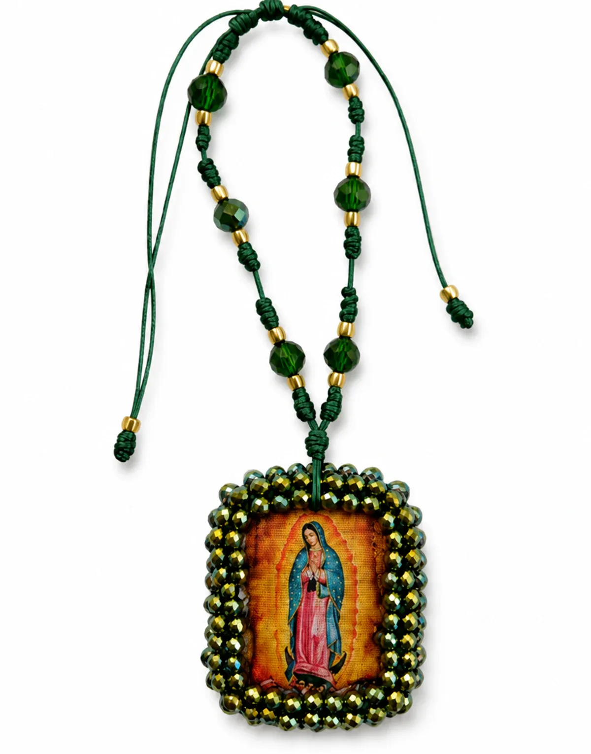 Pulsera devocional dorada y crema con medallón