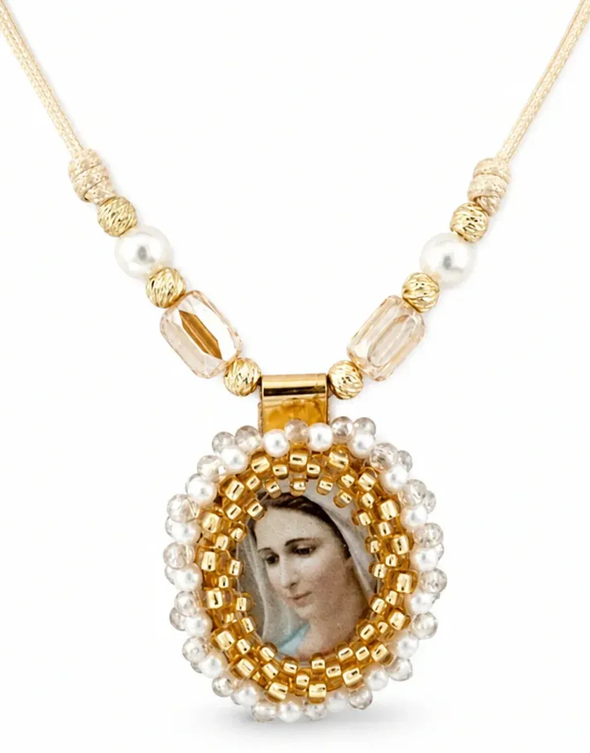 Collar corto con medallón Katica
